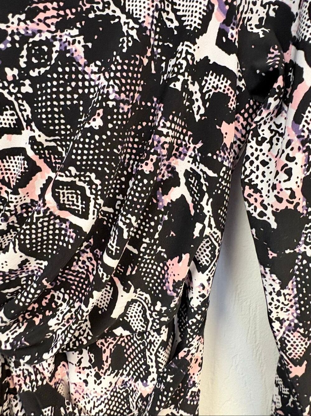 Snakeskin Patterned Maxi Dress - Picture 7 of 9